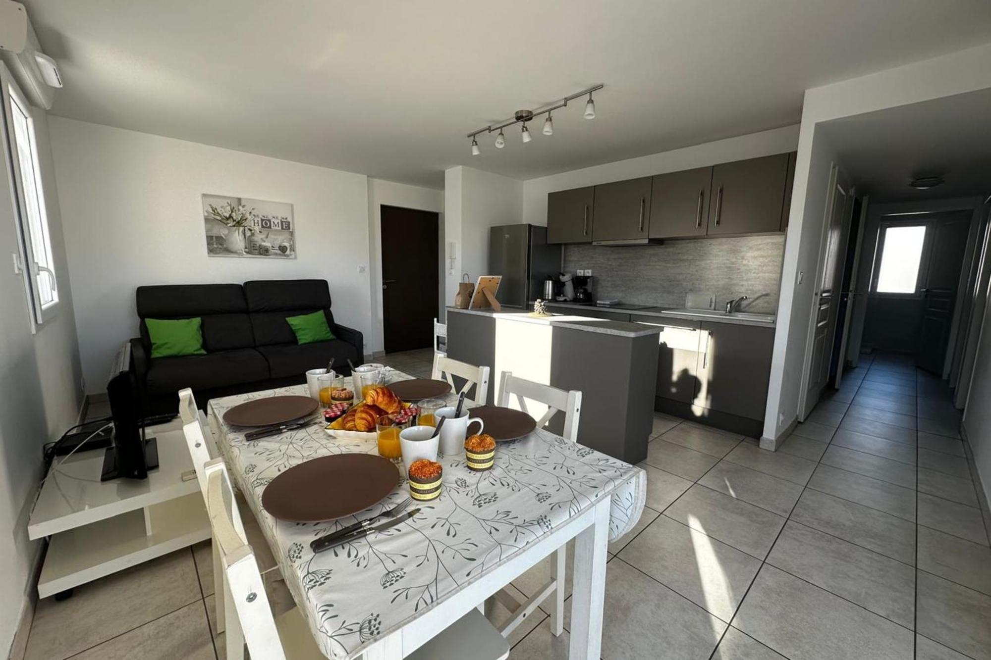 La Roseliere Appartement 2 Chambres 6 Couchages A 400 M De La Plage Le Grau-du-Roi Exterior photo